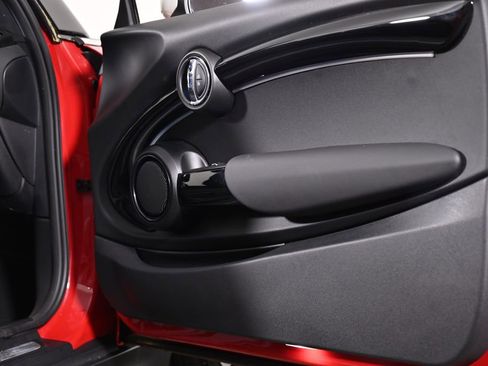 Used 2023 MINI Cooper S image 34