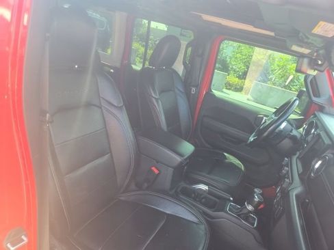 Used 2020 Jeep Wrangler Unlimited Sahara AWD/4WD image 21