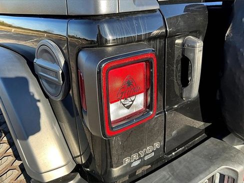 Used 2021 Jeep Wrangler Unlimited Rubicon image 23