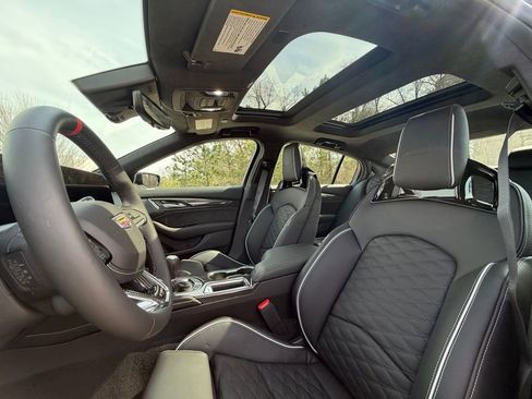 New 2026 Cadillac CT5 V Blackwing w/ Carbon Fiber 2 Package image 16