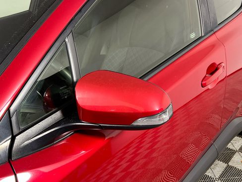 Used 2020 Toyota C-HR XLE image 13