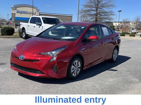 Used 2016 Toyota Prius Three image 9