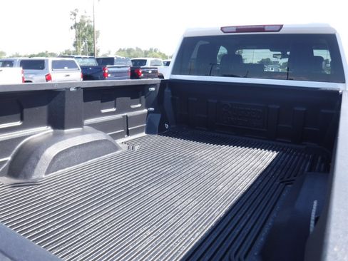 Used 2022 Chevrolet Silverado 2500 W/T w/ WT Convenience Package RWD image 5