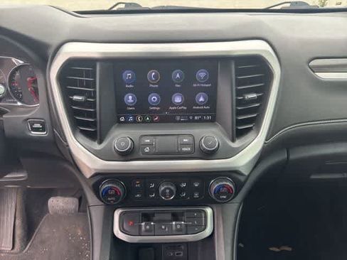 Used 2022 GMC Acadia SLT w/ Technology Package image 18