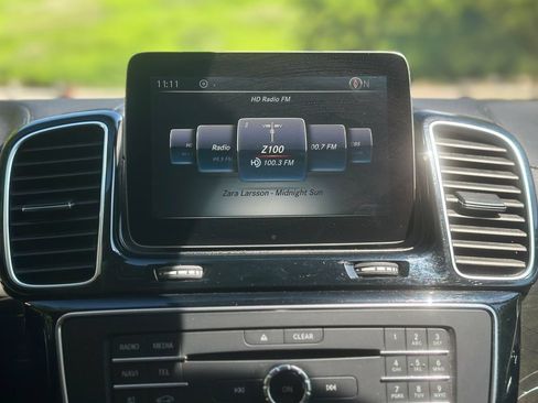 Used 2017 Mercedes-Benz GLS 450 4MATIC image 12