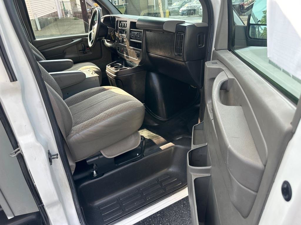 Used 2011 Chevrolet Express 1500 AWD w/ Power Package image 24