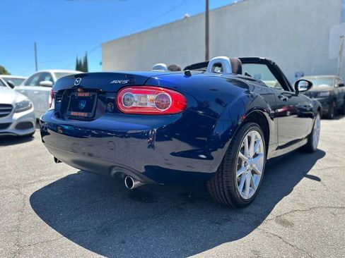 Used 2011 MAZDA MX-5 Miata Touring w/ Suspension Pkg image 22