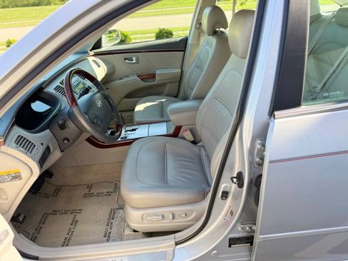 Used 2006 Hyundai Azera Limited FWD image 10