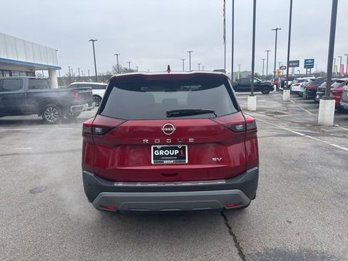 Used 2023 Nissan Rogue SV image 4
