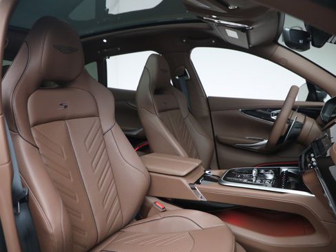 New 2026 Aston Martin DBX S image 17