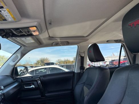 Used 2019 Toyota 4Runner TRD Off-Road Premium image 10