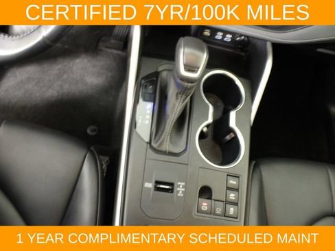 Used 2023 Toyota Highlander XLE AWD/4WD image 25
