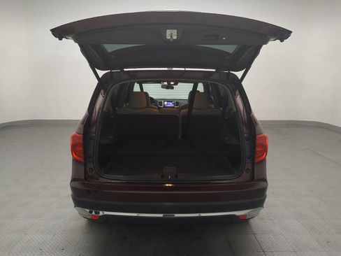 Used 2017 Honda Pilot Touring image 29