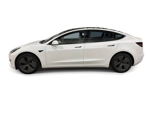 Certified 2023 Tesla Model 3 Standard Range RWD image 3