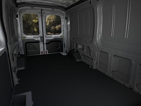 New 2026 Ford Transit 250 148 Medium Roof Extended AWD image 39