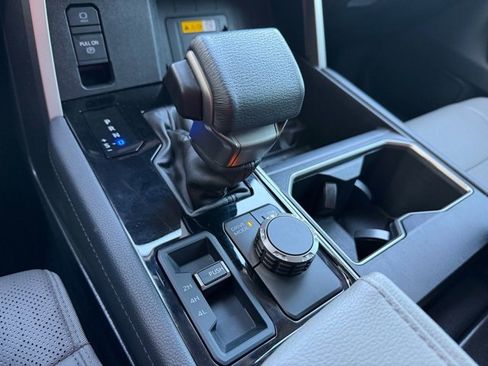 Used 2024 Toyota Tundra Limited image 23