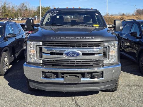 Used 2019 Ford F250 XLT image 5