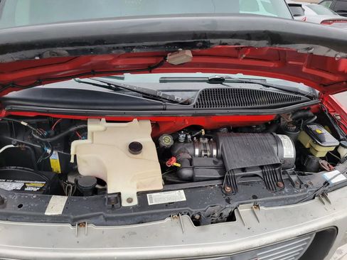 Used 2001 GMC Savana 3500 Extended w/ Marketing Option Pkg 2 image 17