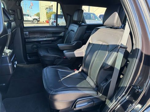 Used 2021 Ford Expedition Limited RWD image 27