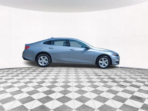 Used 2024 Chevrolet Malibu LT FWD image 7