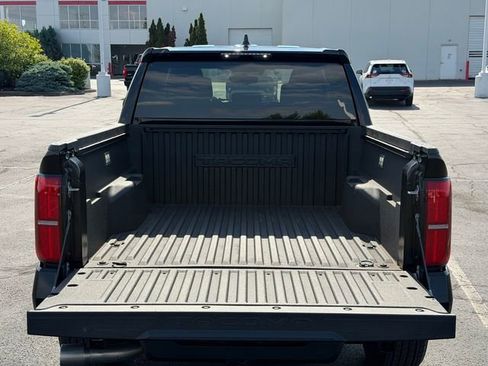 Certified 2025 Toyota Tacoma TRD Sport AWD/4WD image 16