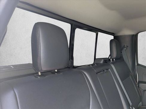 Used 2025 Ford F250 Lariat w/ Lariat Ultimate Package AWD/4WD image 16