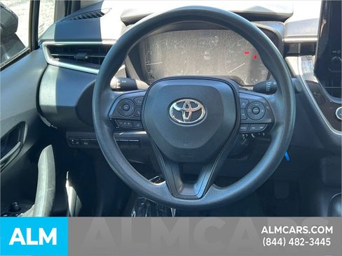 Used 2023 Toyota Corolla LE FWD image 28