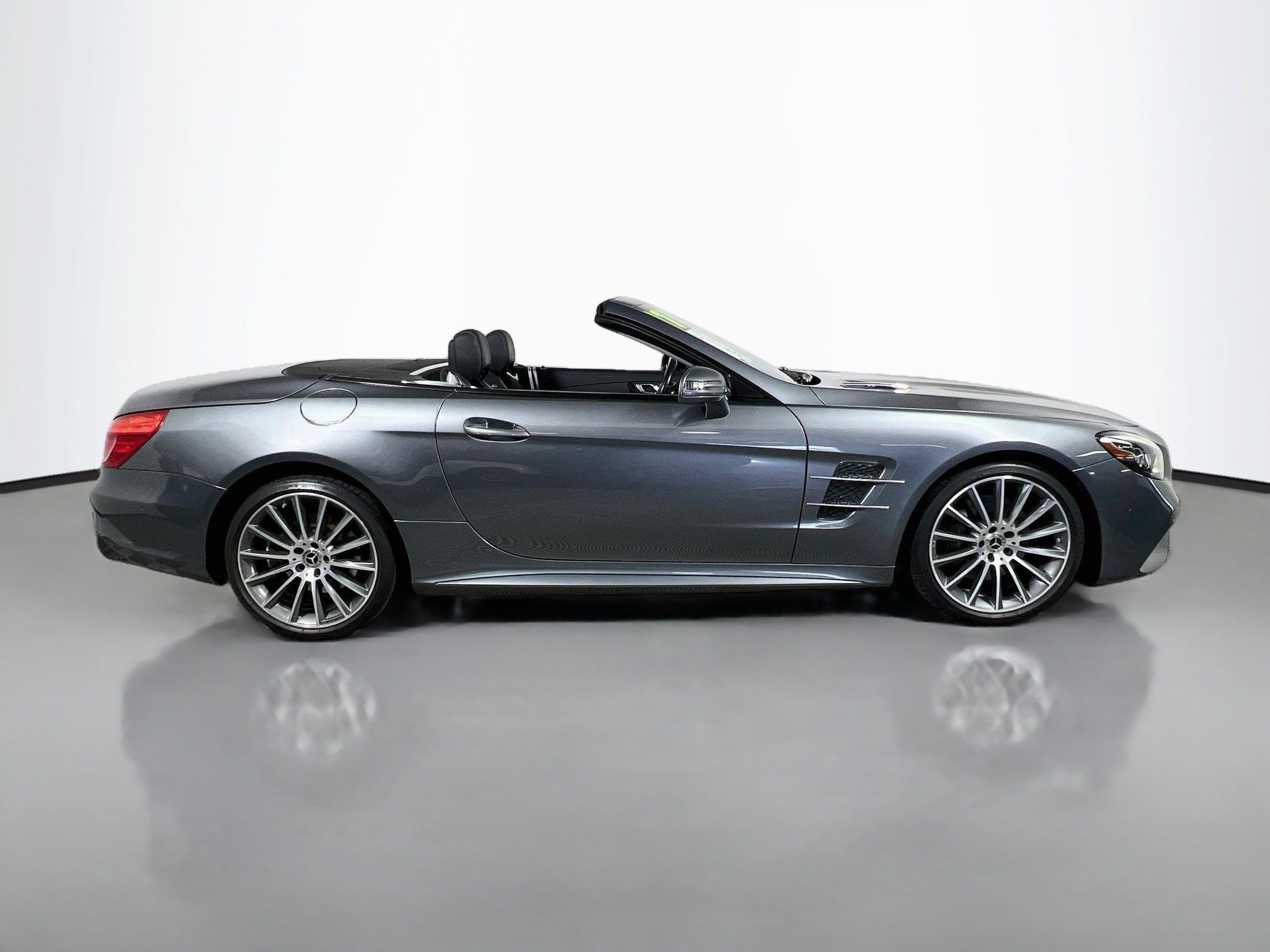 Used 2017 Mercedes-Benz SL 450 image 35