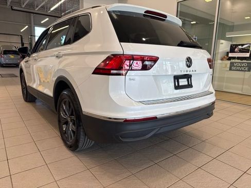 Certified 2023 Volkswagen Tiguan SE AWD/4WD image 5
