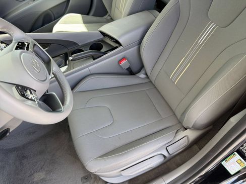 Used 2026 Hyundai Elantra Sport FWD image 36