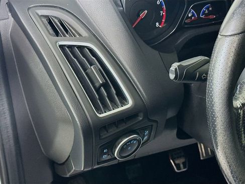 Used 2016 Ford Focus RS image 11
