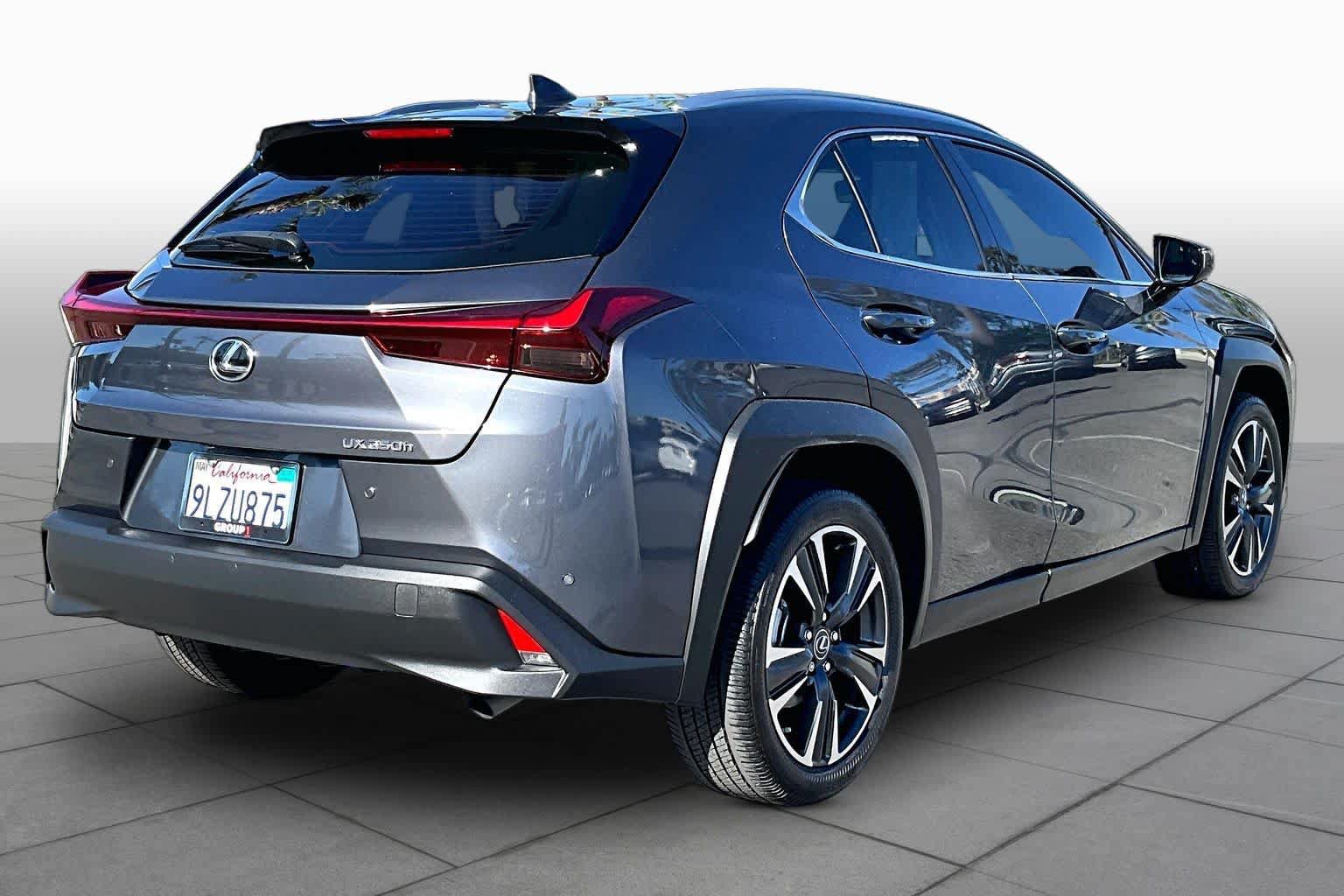 Certified 2024 Lexus UX 250h FWD image 12