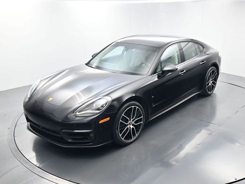 Certified 2023 Porsche Panamera Platinum Edition RWD image 31