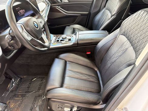 Used 2026 BMW X7 xDrive40i AWD/4WD image 5