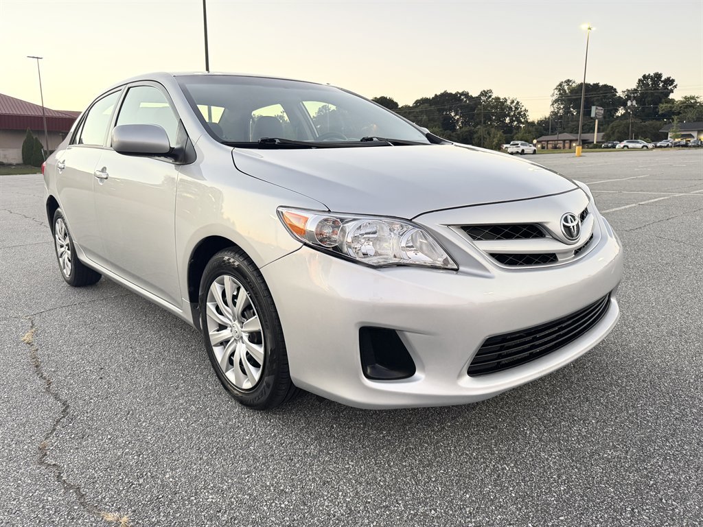 Used 2012 Toyota Corolla LE FWD image 15