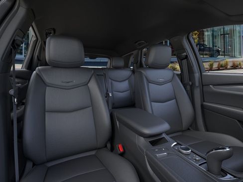 New 2024 Cadillac XT5 Luxury image 16