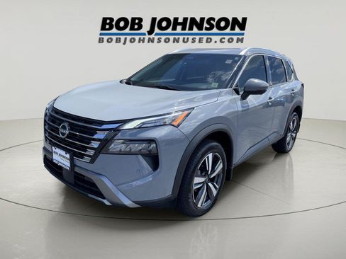 Used 2024 Nissan Rogue SL AWD/4WD image 7