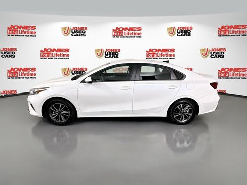 Used 2024 Kia Forte LXS w/ LXS Technology Package FWD image 12