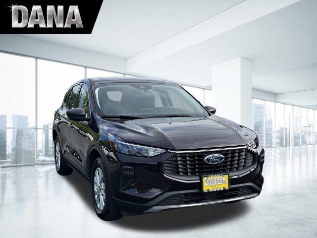 Certified 2023 Ford Escape Active AWD/4WD image 1