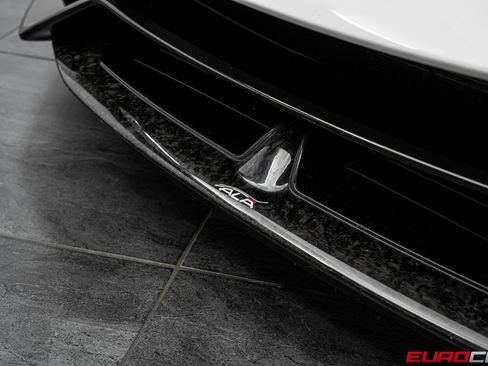 Used 2018 Lamborghini Huracan Performante image 12