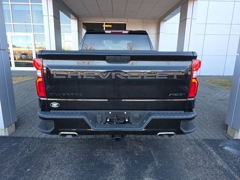 Used 2022 Chevrolet Silverado 1500 RST w/ LPO, Dark Essentials Package image 3