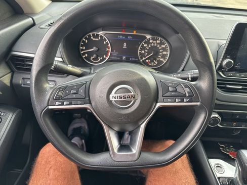 Used 2019 Nissan Altima 2.5 S FWD image 17