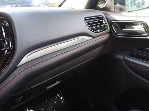 Used 2024 Dodge Durango GT RWD image 33