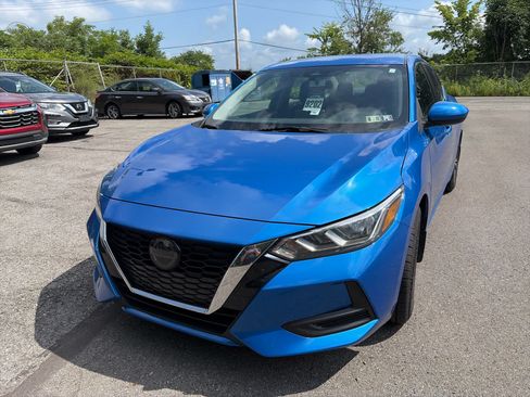 Certified 2021 Nissan Sentra SV FWD image 1