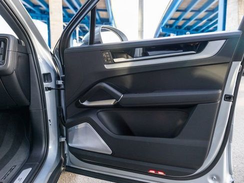 Certified 2026 Porsche Cayenne S image 35