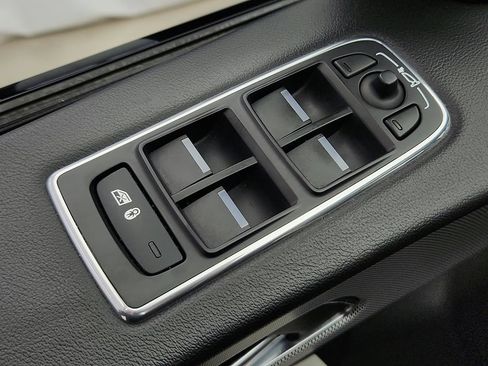 Used 2020 Jaguar F-PACE SVR AWD/4WD image 26