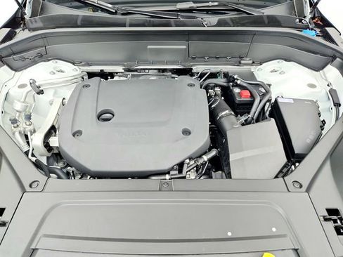 New 2026 Volvo XC90 B6 Core image 33