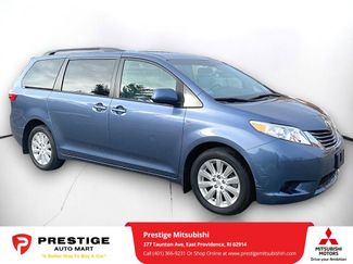Used 2016 Toyota Sienna LE video 1