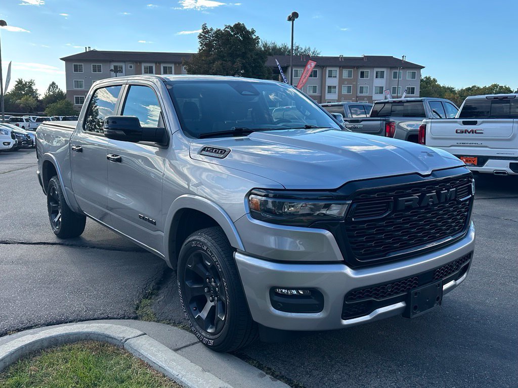 Used 2025 RAM 1500 Big Horn AWD/4WD image 4