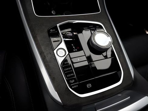 Used 2024 BMW X5 M60i image 16